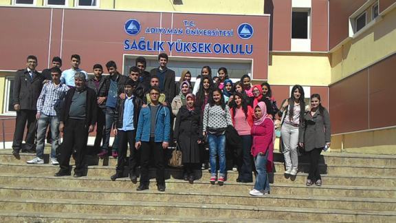Besni İbn-i Sina Mesleki ve Teknik Anadolu Lisesi Öğrencilerinden Adıyaman Sağlık Yüksek Okuluna Ziyaret 