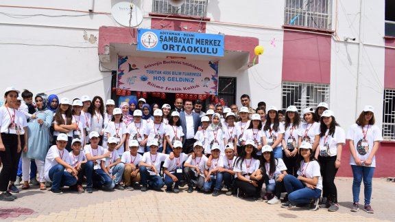 Şambayat Merkez Ortaokulu Tübitak 4006 Bilim Fuarı