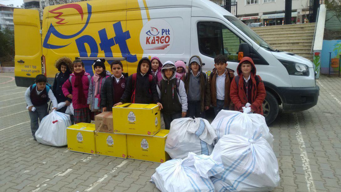 Şehit Bekir Oruçtutan İlkokulu Öğrencileri Elazığ'daki Depremzede Öğrenciler için Yardım Kampanyası Düzenledi