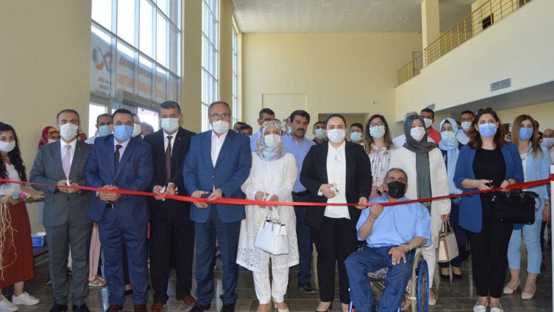 Besni Halk Eğitim Merkezi Tarafından 'Hayat Boyu Öğrenme' Sergisi Açıldı