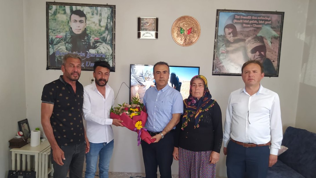 Müdürümüz Mehmet Demirel'den Şehit ve Gazi Ailelerine Ziyaret
